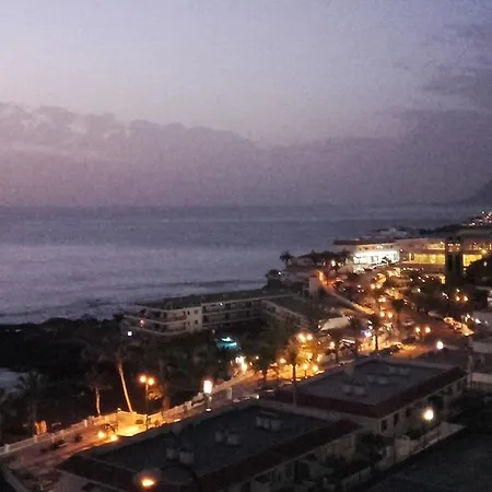 Arenas Negras 푸에르토 데 산티아고